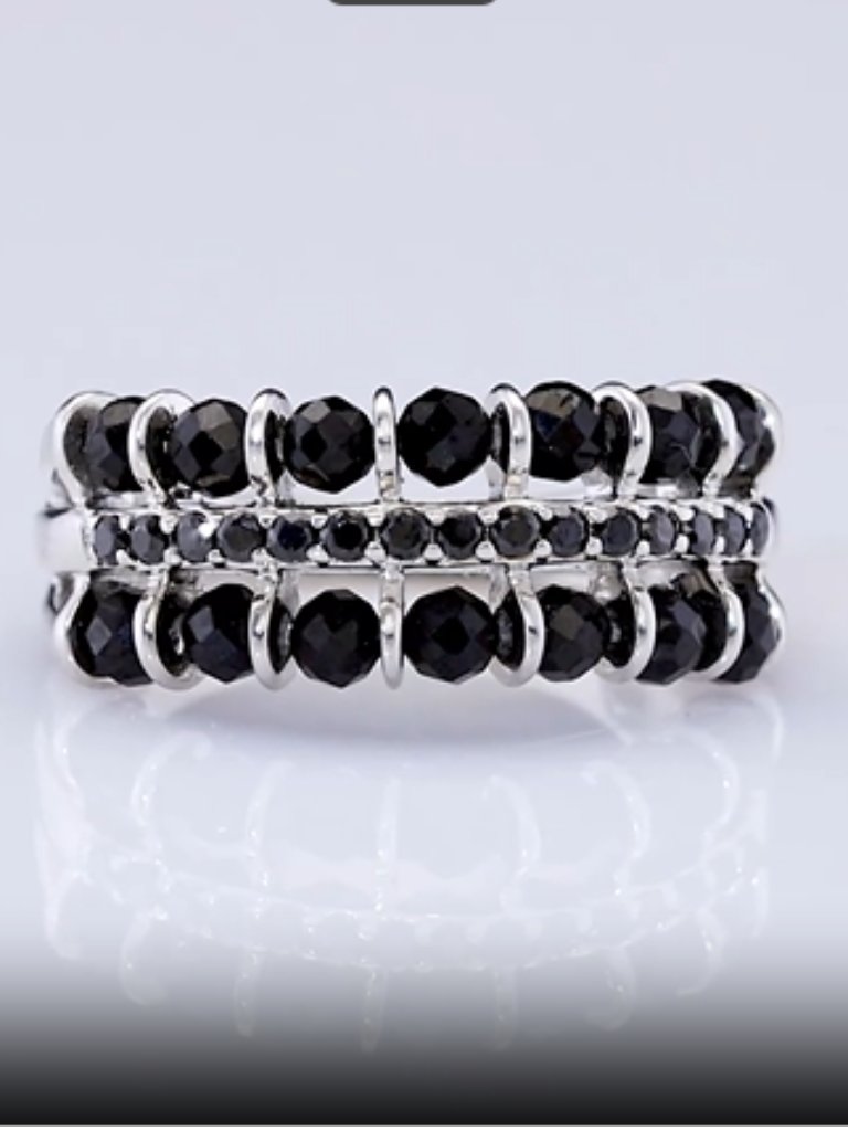 Thai Black Spinel And Simulated Black Diamond 38$